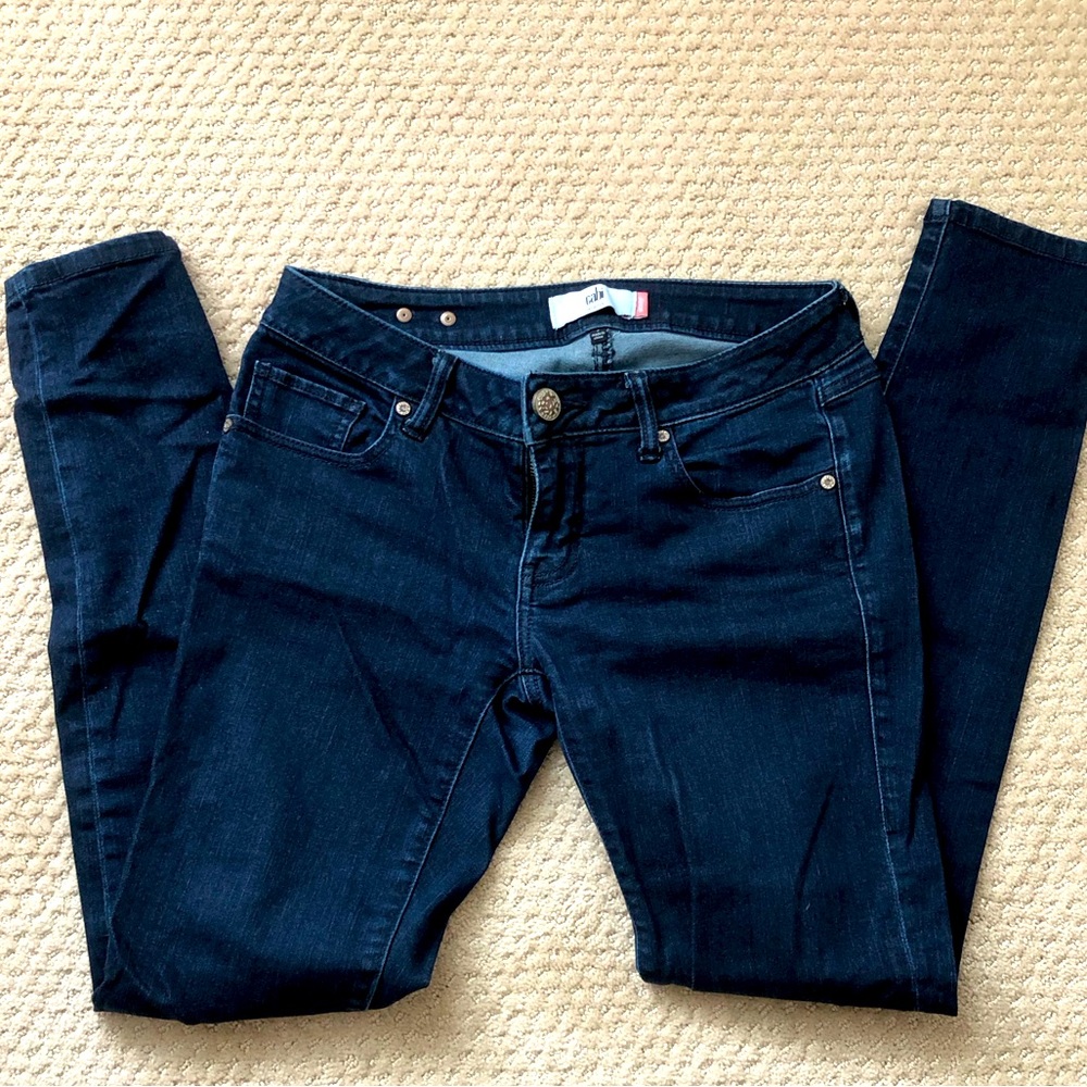 Cabi skinny jeans dark wash size 2